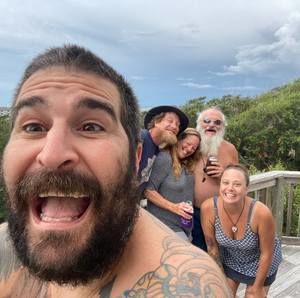 Meet your Posher, Dickie